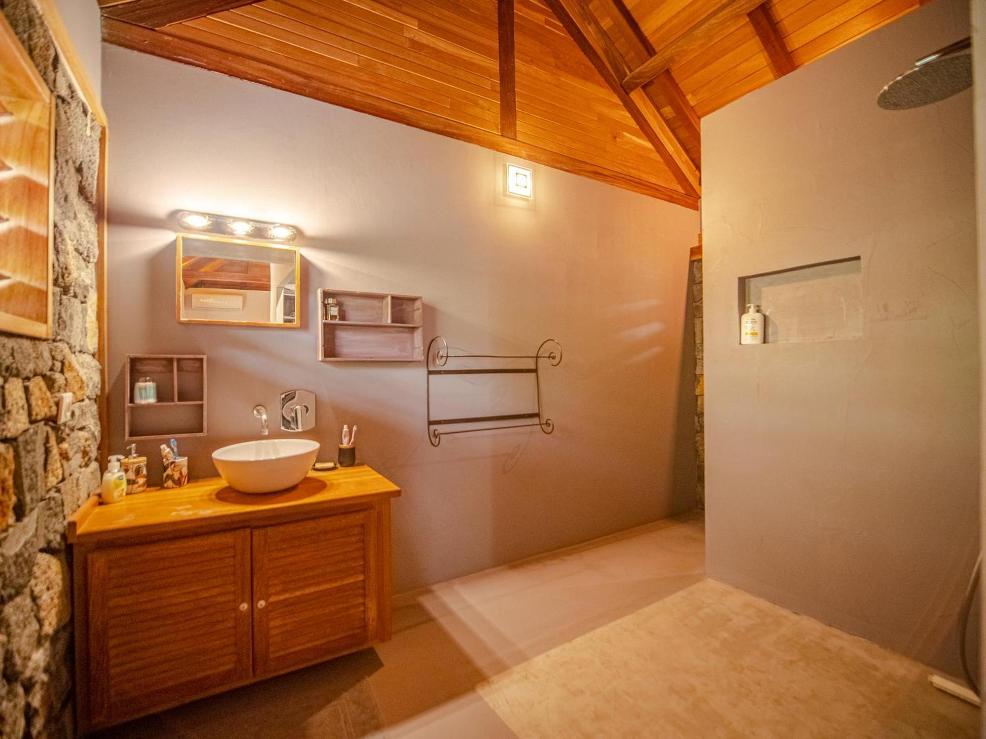 La Kaz Veloutier - Villa 4 Chambres Avec Piscine La Saline Le Bains Bagian luar foto